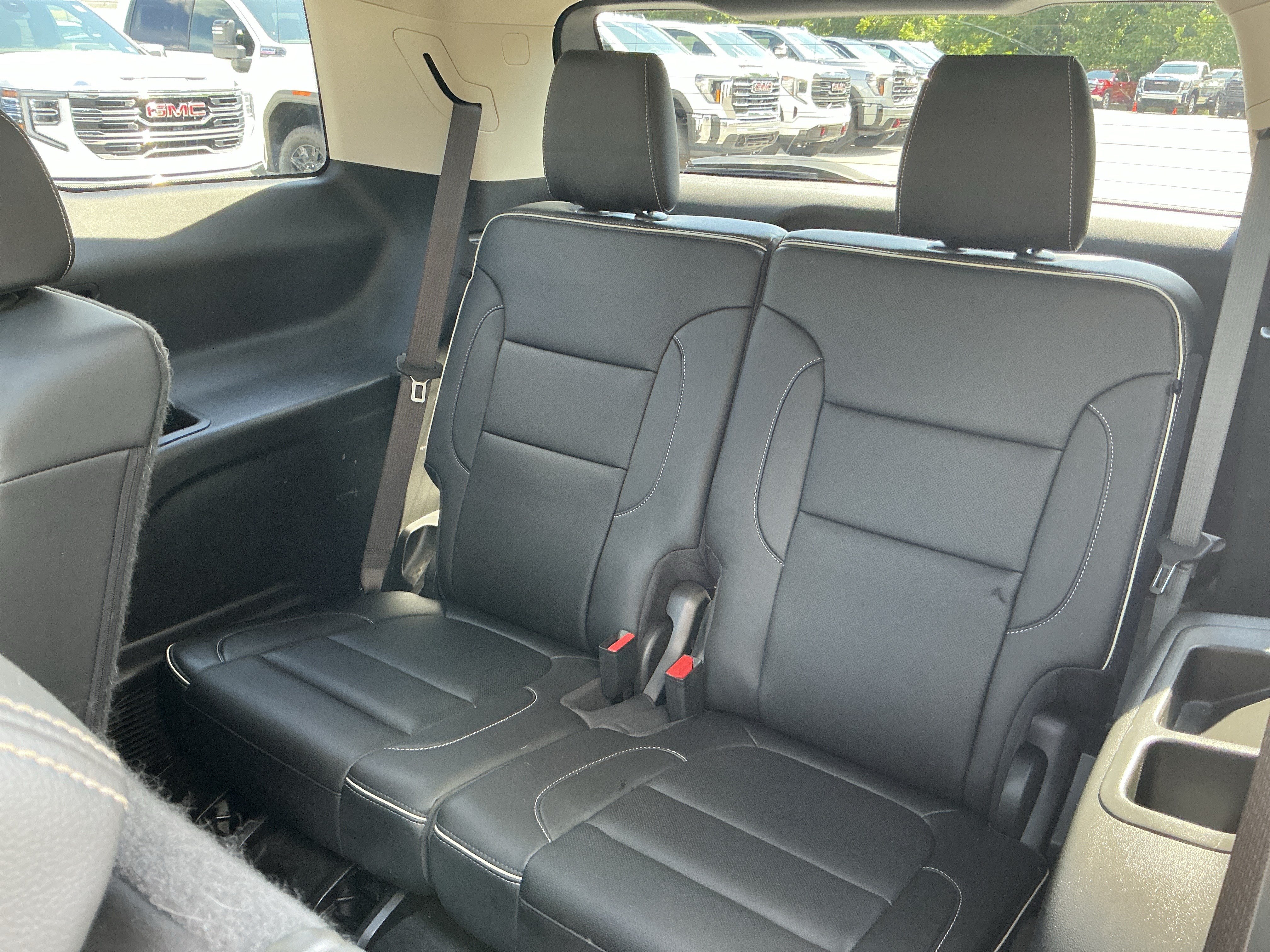 Used 2021 GMC Acadia Denali w/ Denali Ultimate Package AWD/4WD image 43