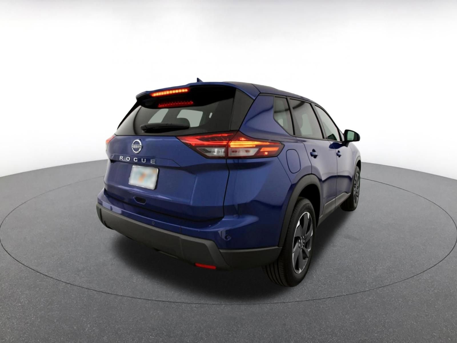 Used 2025 Nissan Rogue SV FWD image 9