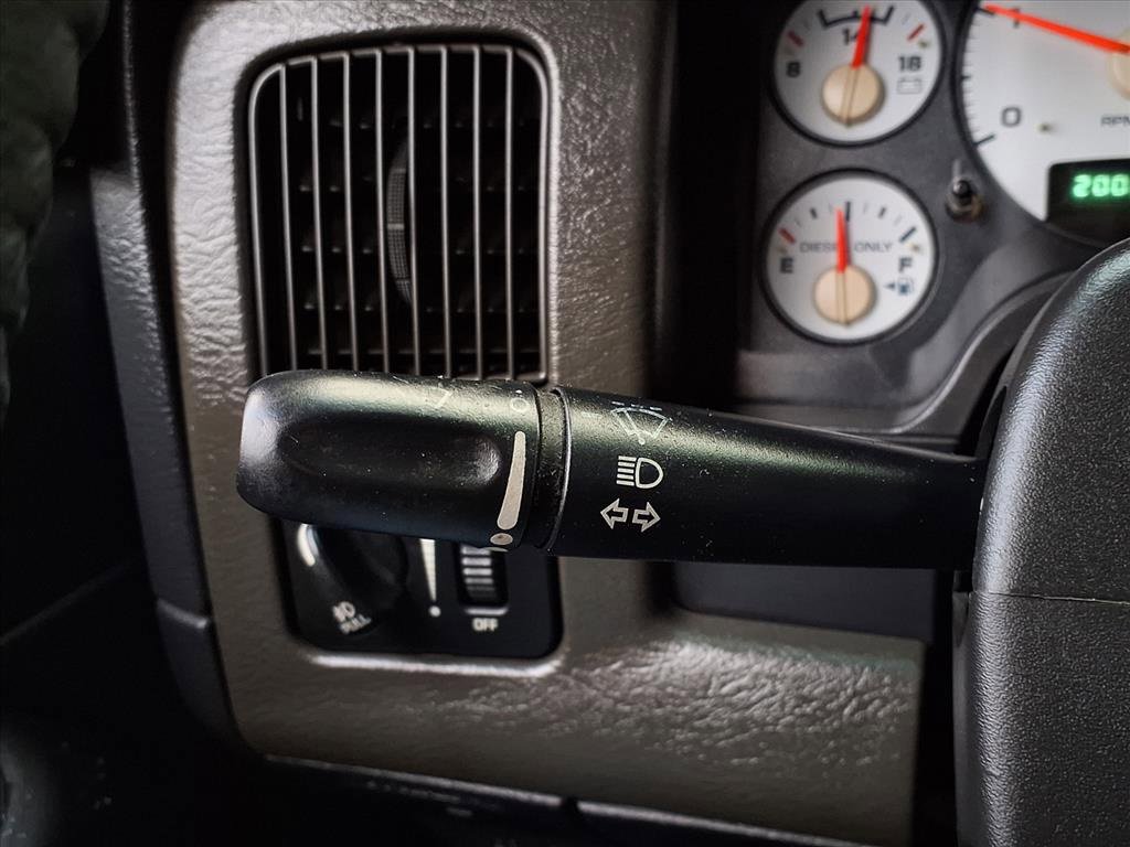 Used 2003 Dodge Ram 2500 Truck SLT image 9