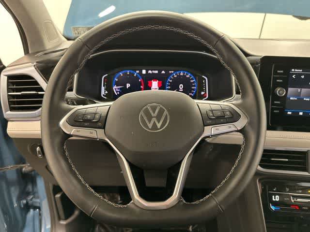 Certified 2025 Volkswagen Taos SEL AWD/4WD image 8