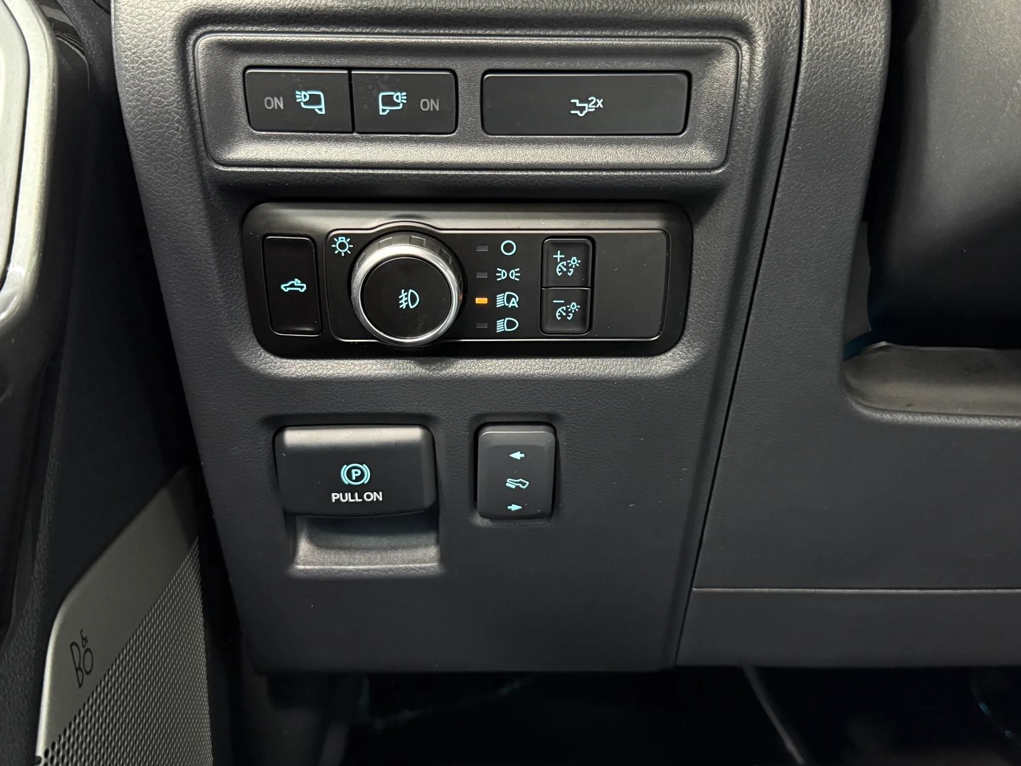 Used 2023 Ford F150 Lariat w/ Equipment Group 502A High AWD/4WD image 26