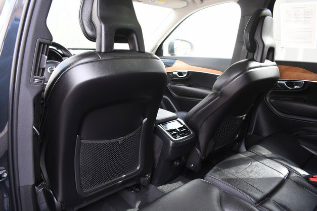 Used 2021 Volvo XC90 T5 Momentum w/ Advanced Package image 22