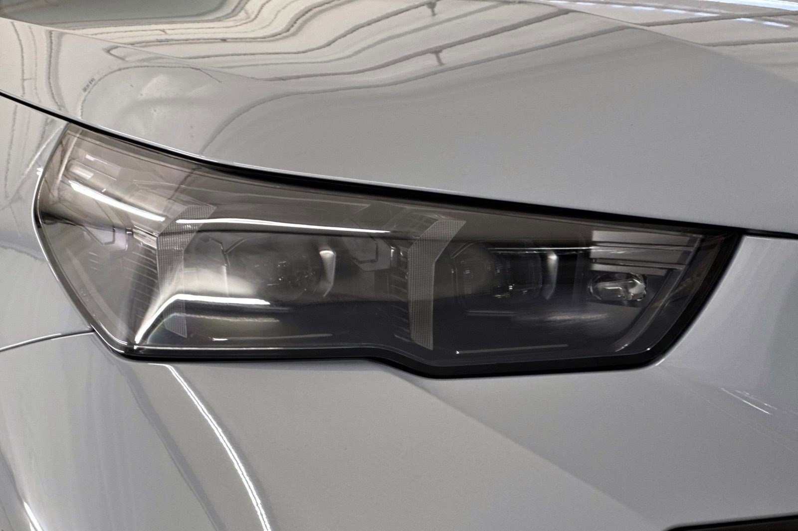 New 2027 BMW i5 M60 w/ M Sport Package RWD image 10