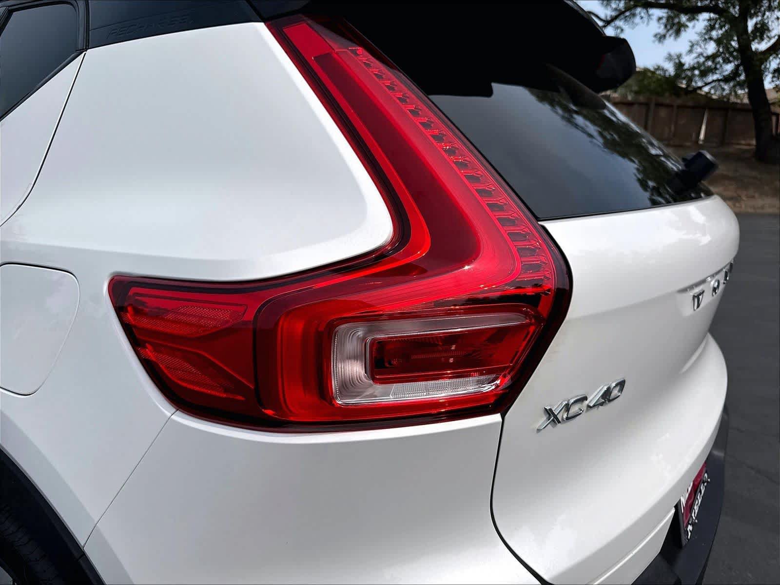 Used 2023 Volvo XC40 Recharge Core w/ Protection Package Premier AWD/4WD image 32