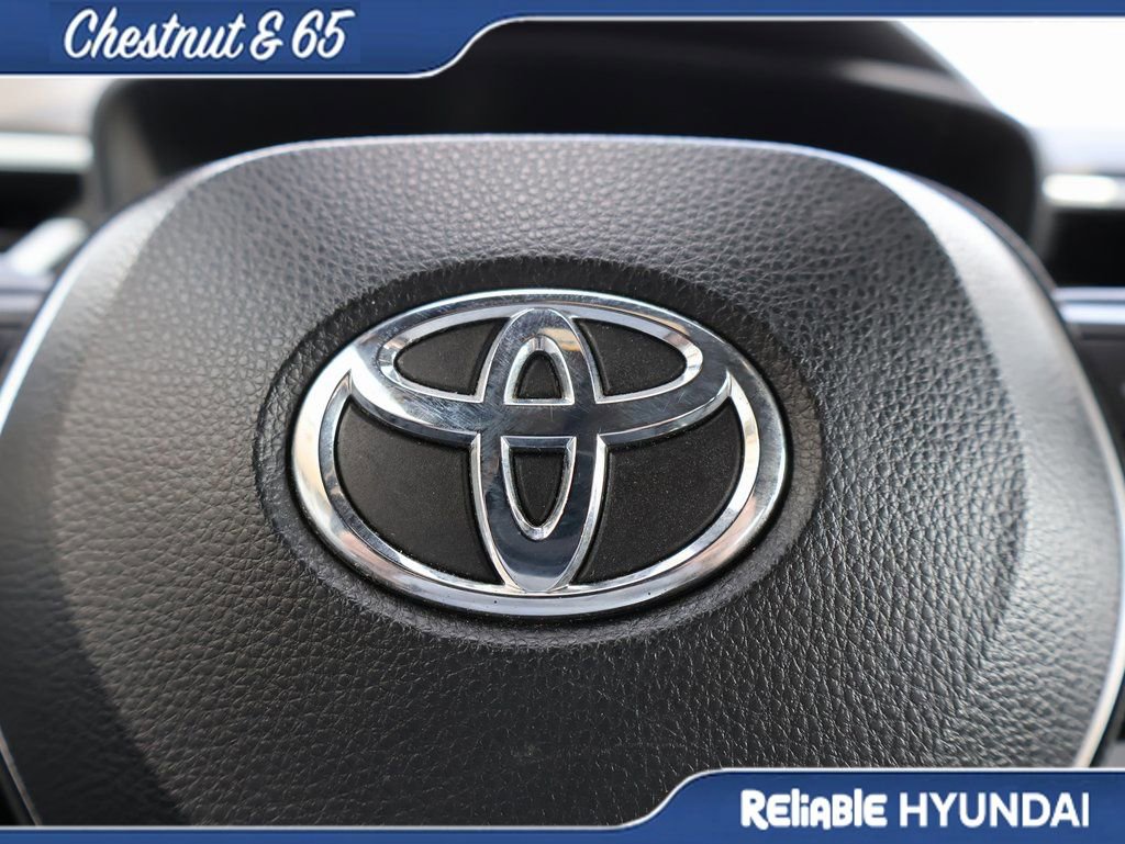 Used 2020 Toyota Corolla SE w/ SE Premium Package image 28