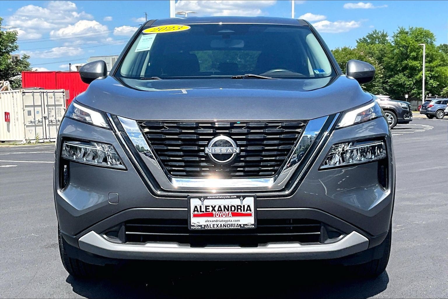Used 2023 Nissan Rogue SV AWD/4WD image 3