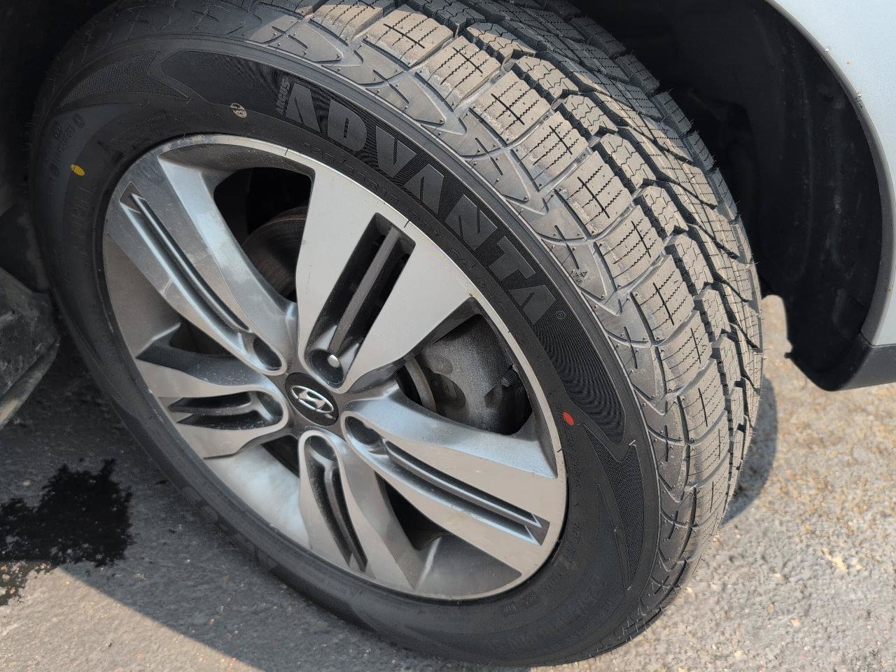 Used 2014 Hyundai Tucson Limited FWD image 4