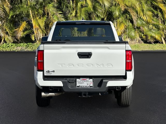 Used 2025 Toyota Tacoma SR5 AWD/4WD image 6