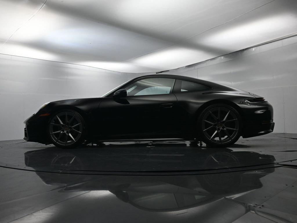 Used 2025 Porsche 911 Carrera image 41