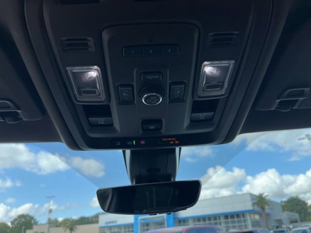 Used 2021 GMC Yukon XL Denali w/ Denali Premium Package image 35