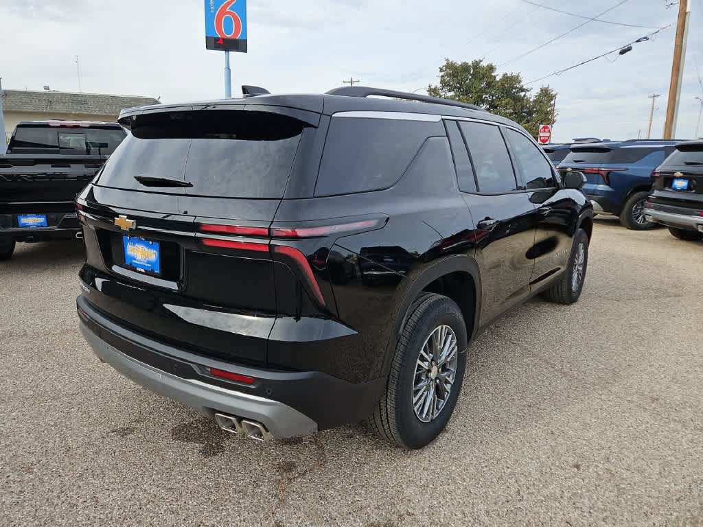 Used 2026 Chevrolet Traverse LT w/ Driver Confidence Package FWD image 8