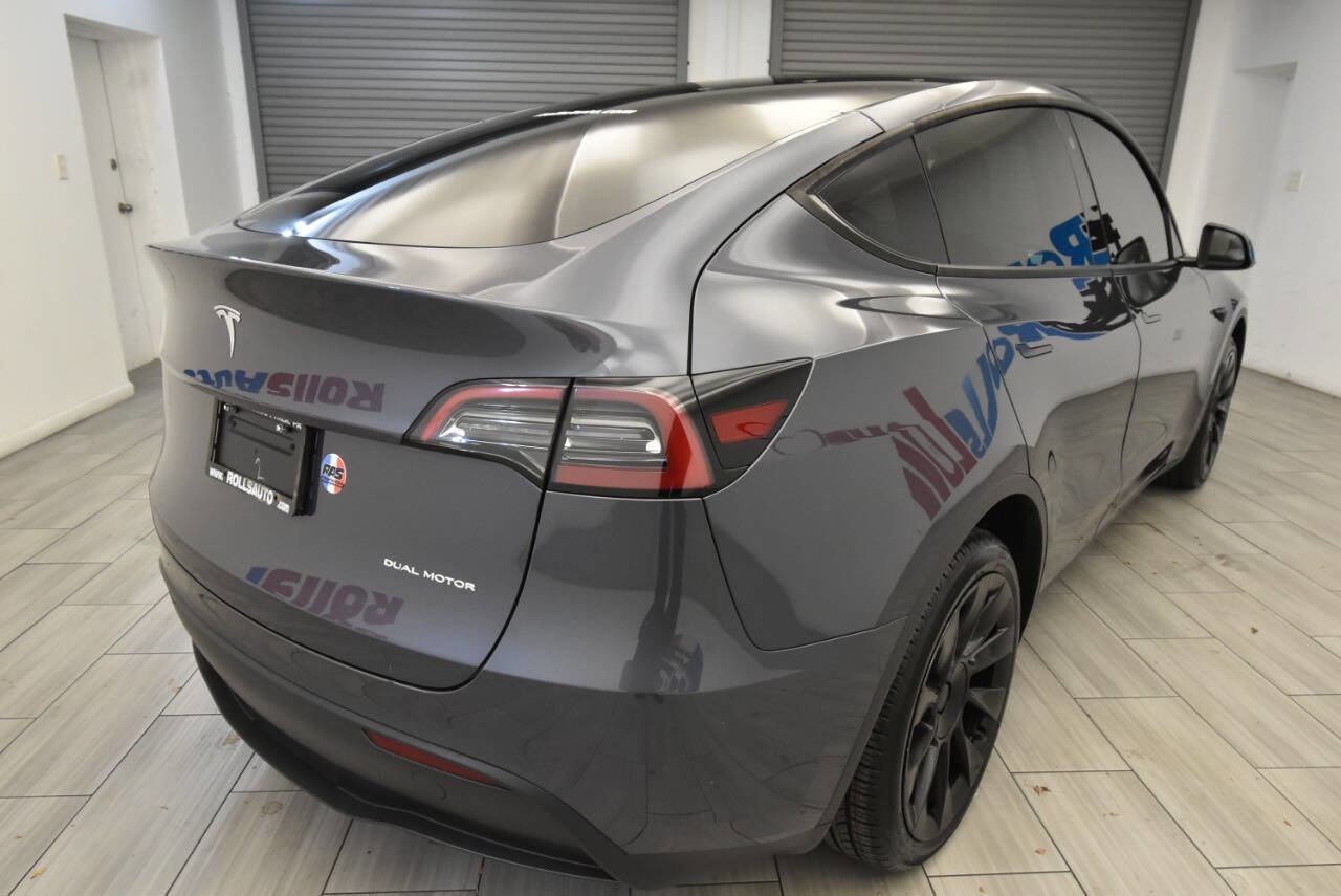 Used 2023 Tesla Model Y Long Range image 5