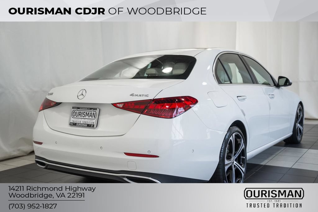 Used 2025 Mercedes-Benz C 300 4MATIC Sedan image 5