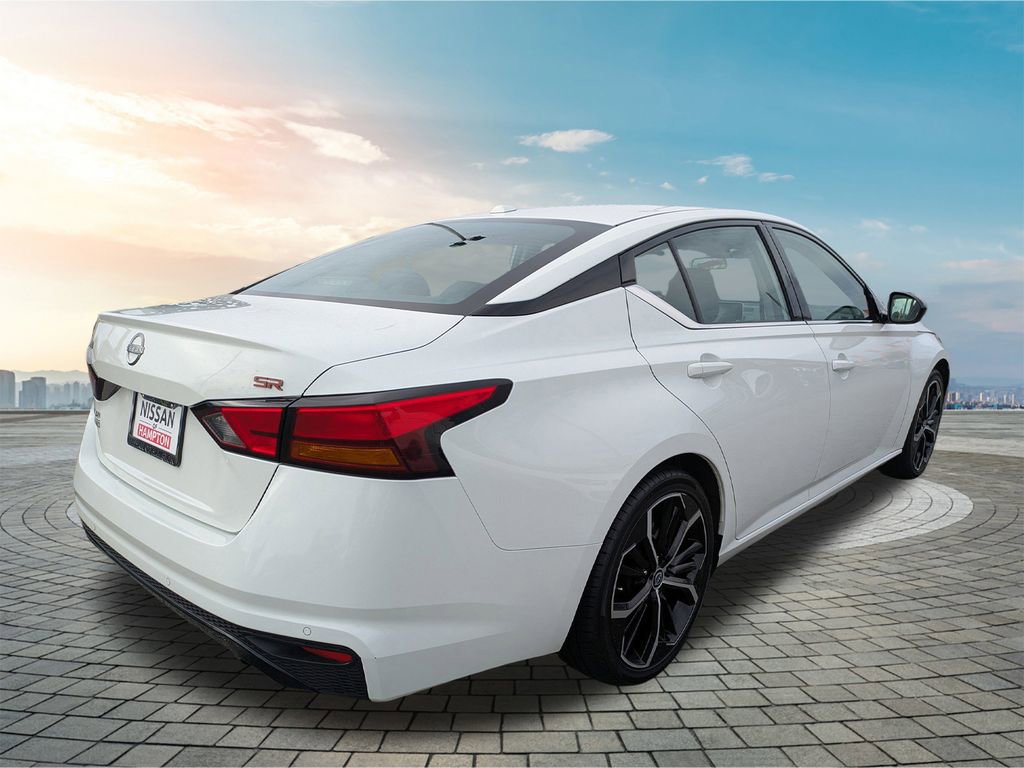 Certified 2023 Nissan Altima 2.5 SR image 5