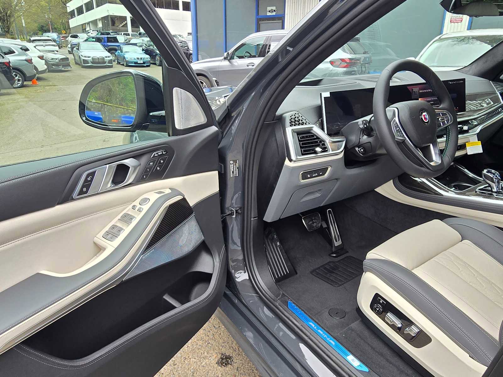 New 2026 BMW ALPINA XB7 image 21