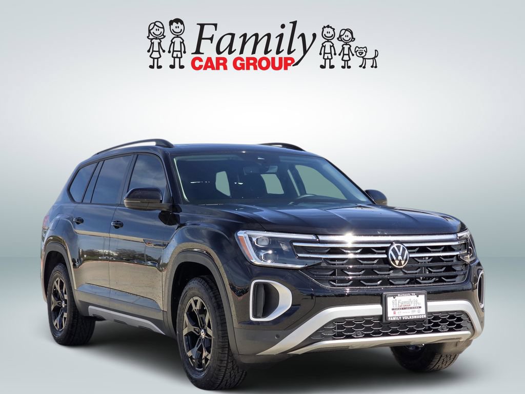 New 2026 Volkswagen Atlas Peak Edition AWD/4WD image 2
