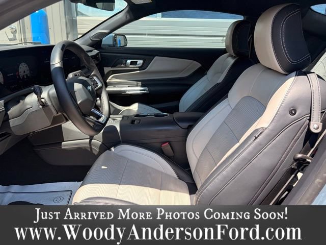 Used 2024 Ford Mustang Premium RWD image 9