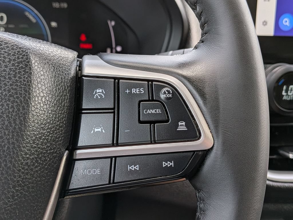 Used 2025 Toyota Grand Highlander AWD Hybrid image 23