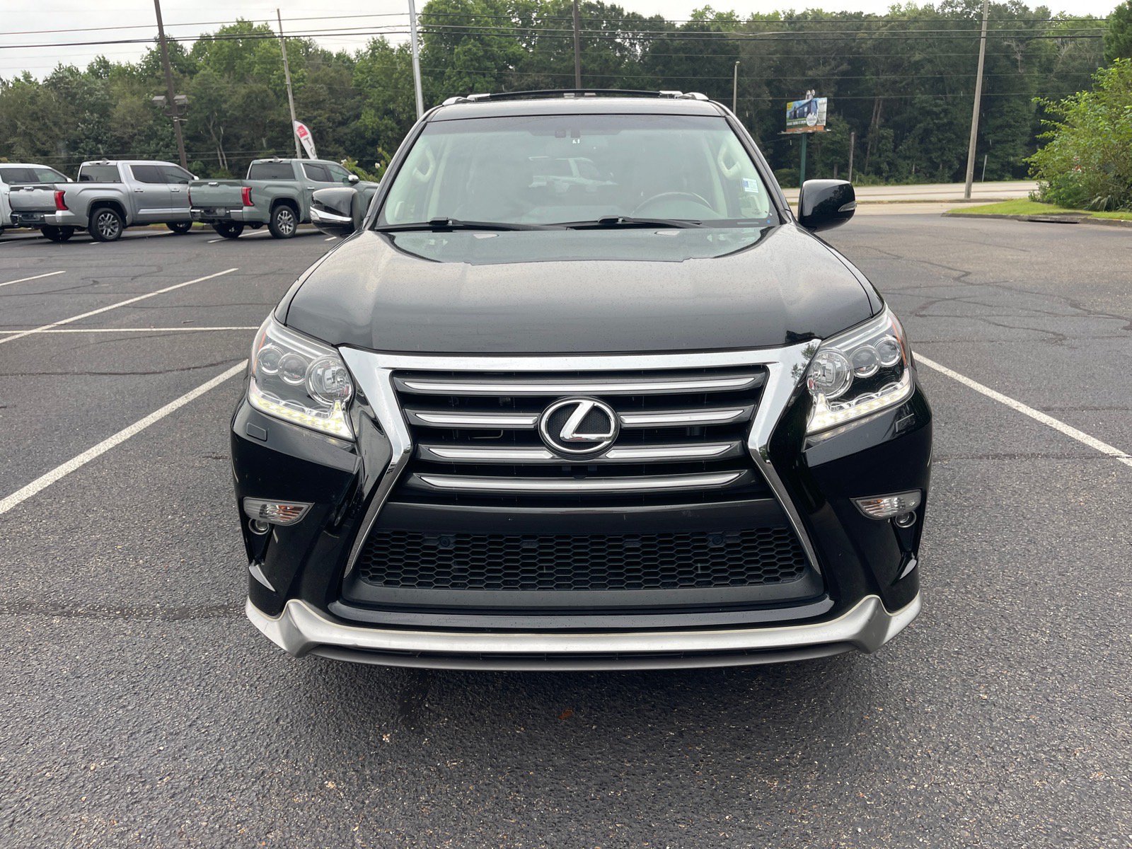 Used 2019 Lexus GX 460 Premium AWD/4WD image 2
