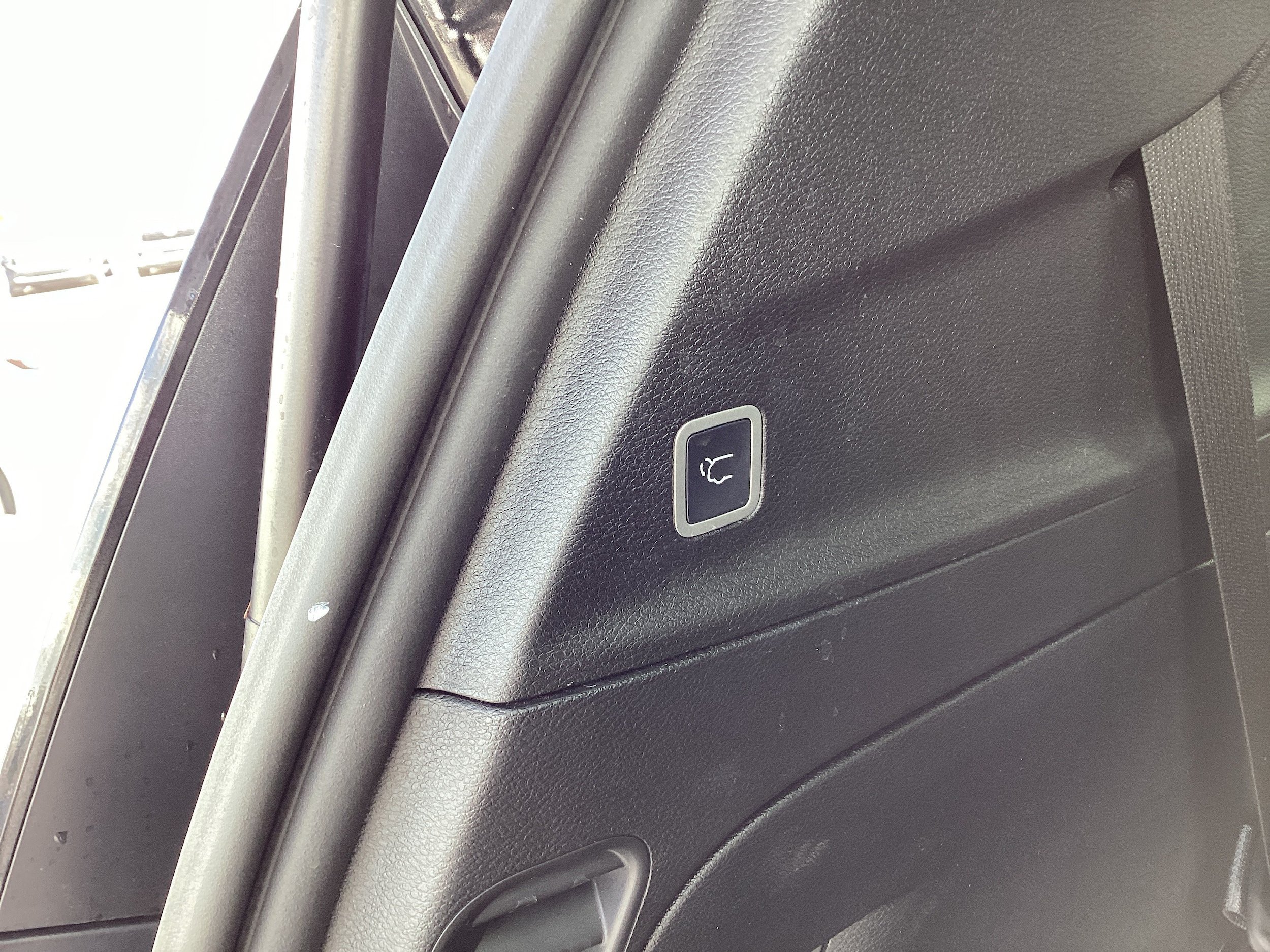 Used 2026 Chrysler Pacifica Select FWD image 16