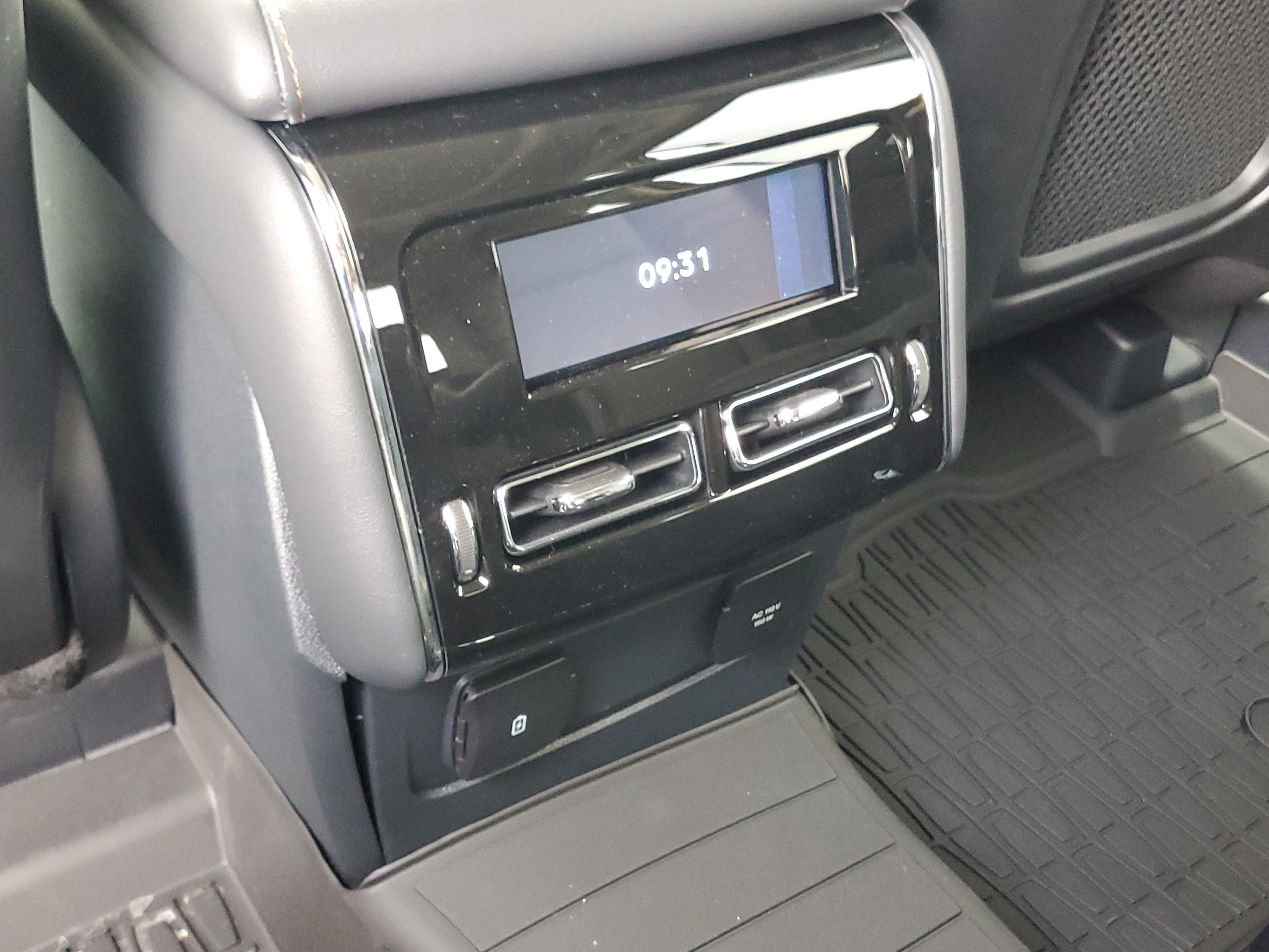 New 2026 Lincoln Aviator AWD image 25