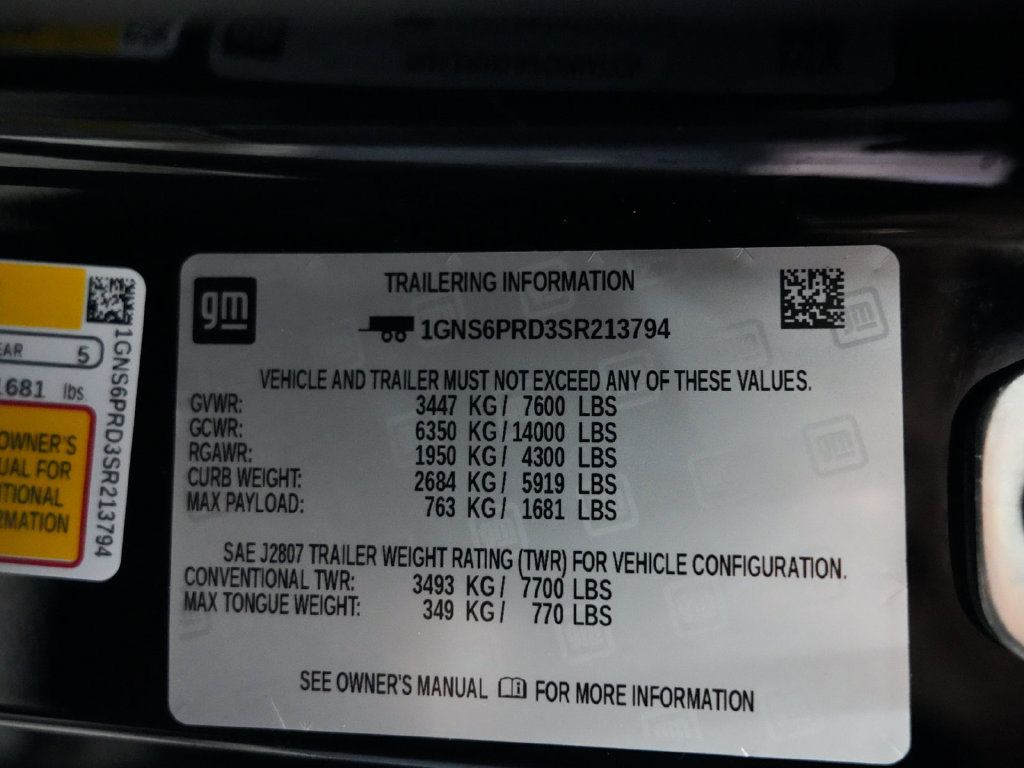 Used 2025 Chevrolet Tahoe Z71 w/ Comfort Package AWD/4WD image 14