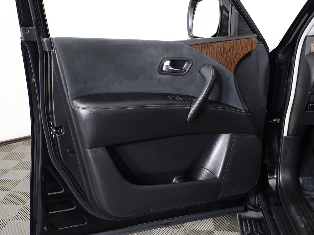 Used 2019 Nissan Armada SV image 18