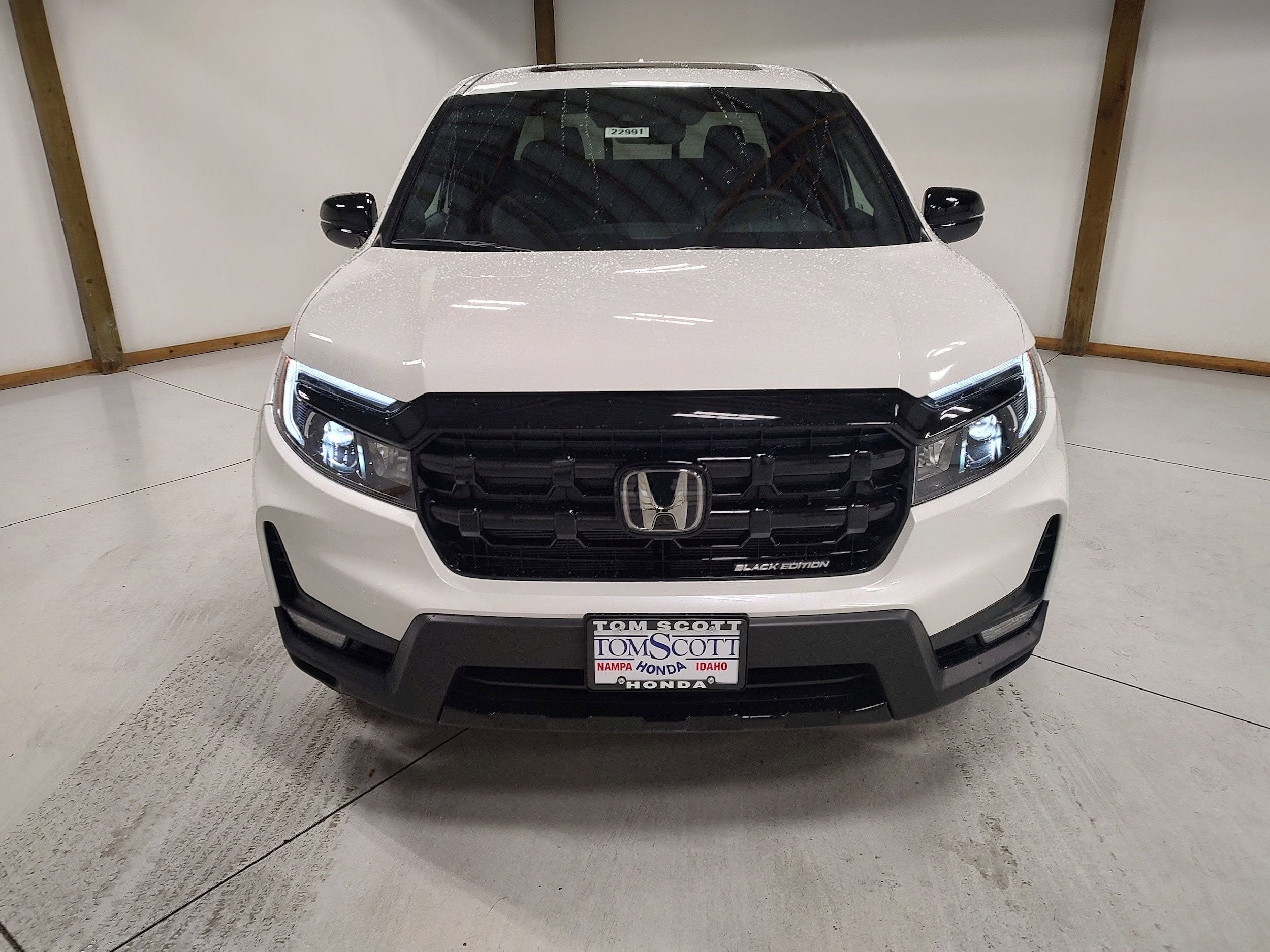 New 2026 Honda Ridgeline Black Edition image 2