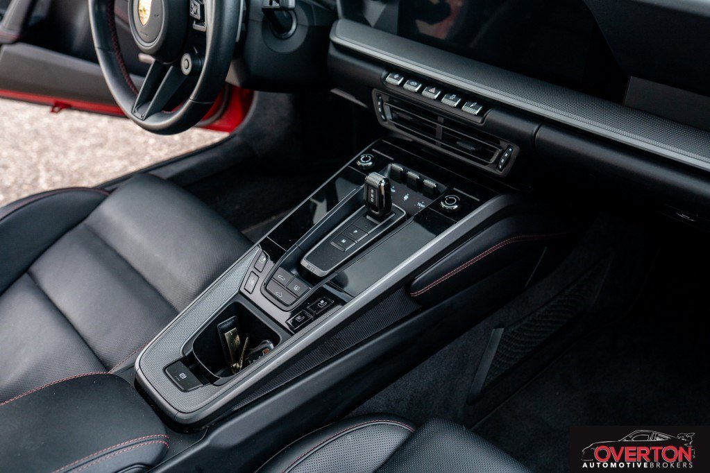 Used 2024 Porsche 911 Carrera image 23