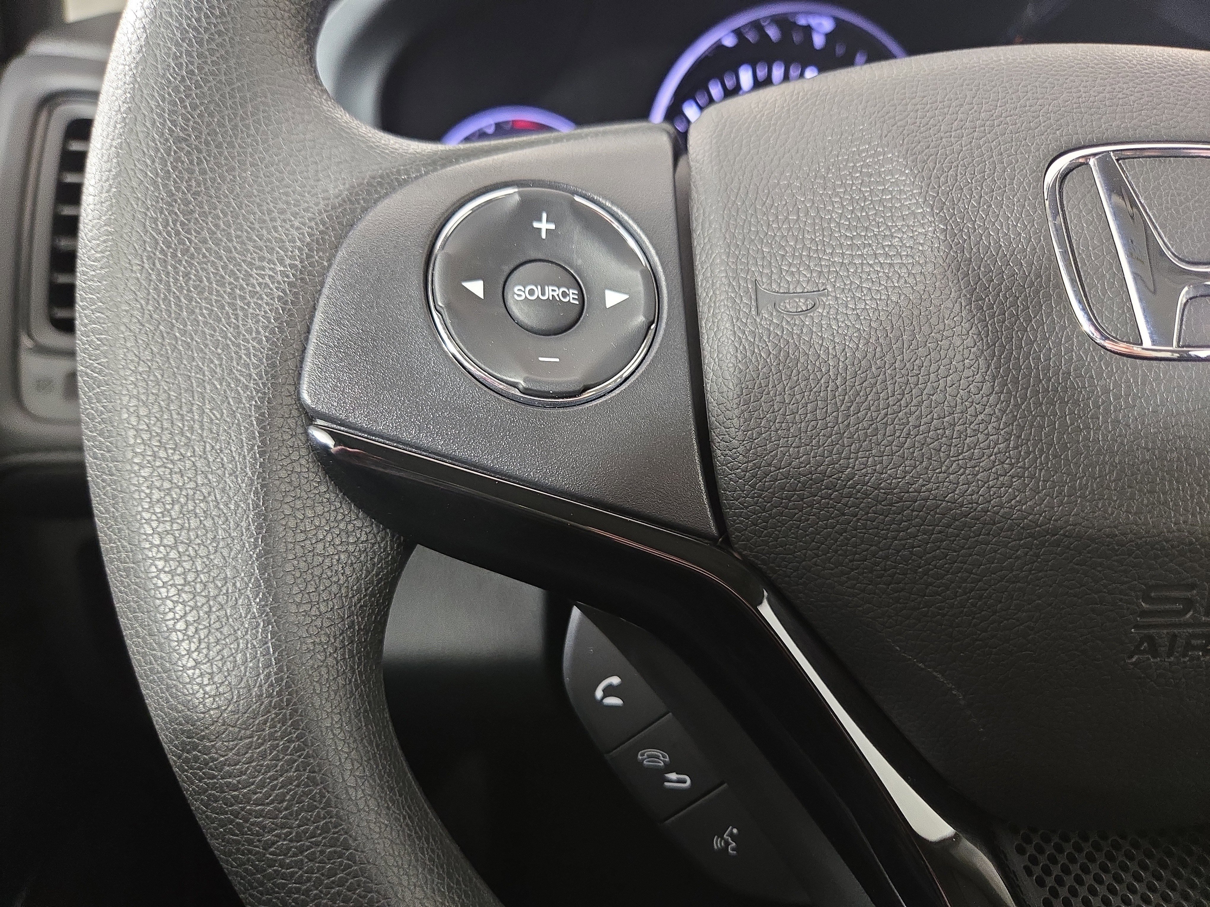 Used 2021 Honda HR-V LX image 15