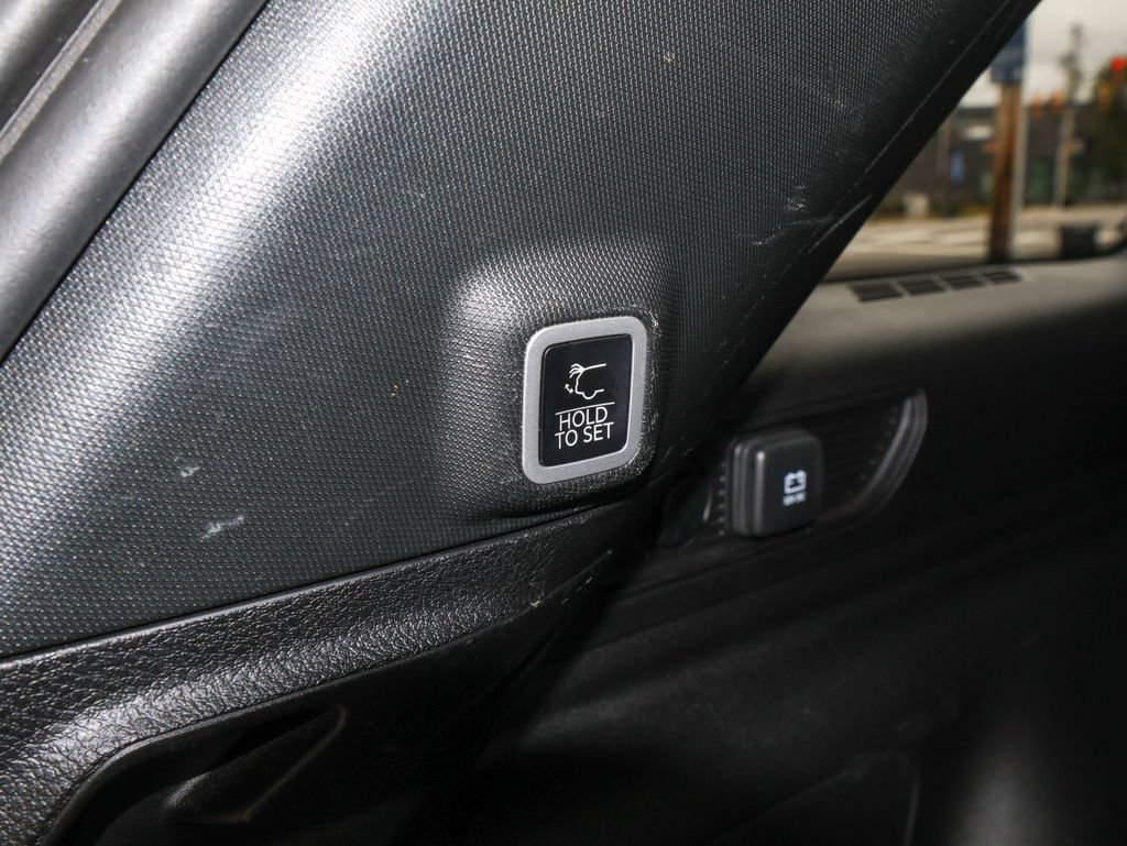Used 2024 Jeep Grand Cherokee Limited 4xe AWD/4WD image 12