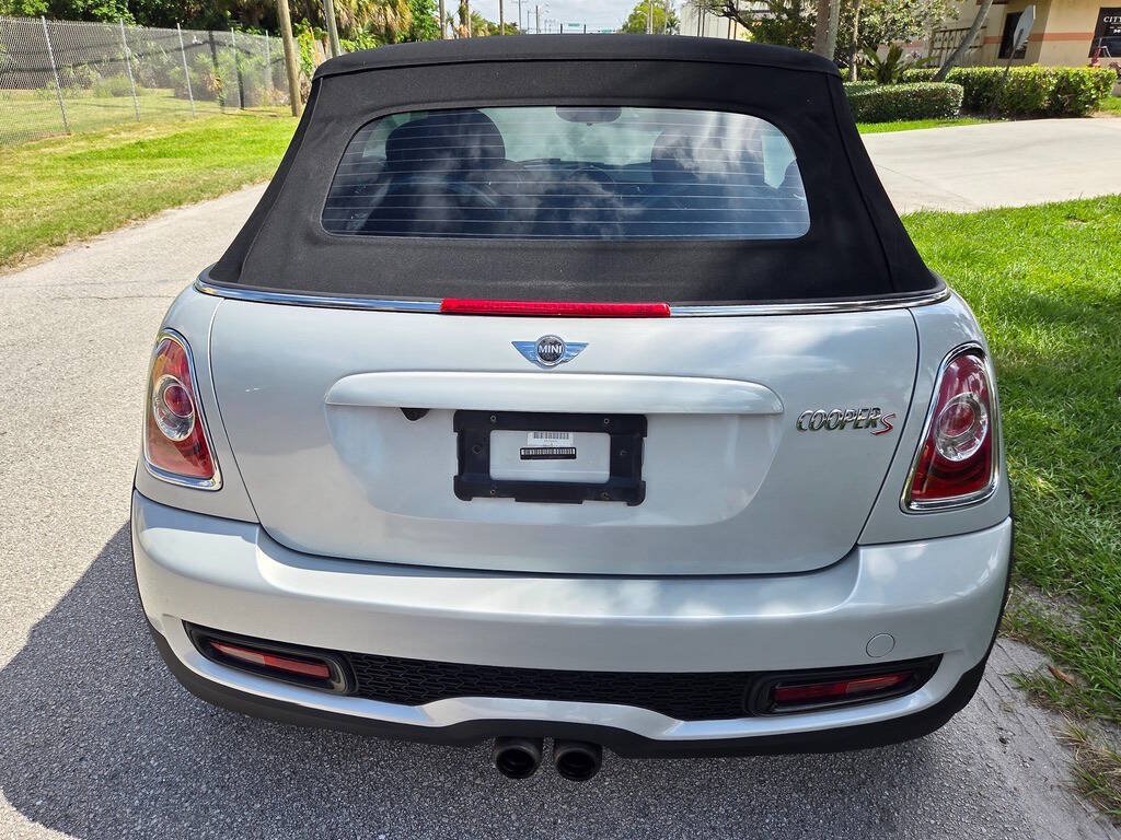 Used 2013 MINI Cooper S FWD image 16