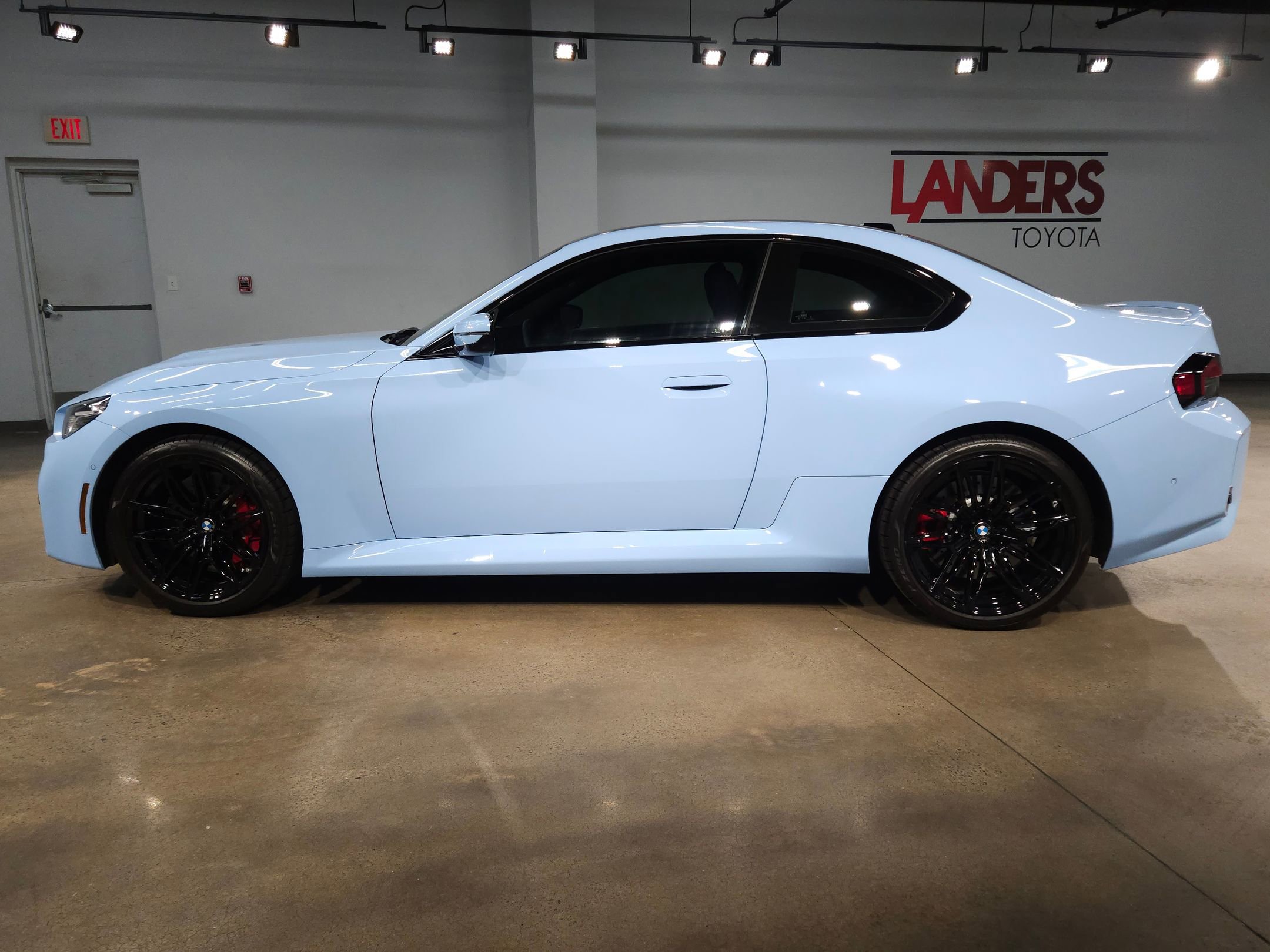 Used 2026 BMW M2 w/ Lighting Package image 4