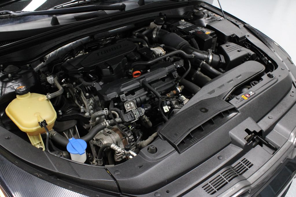 Used 2022 Kia K5 GT-Line FWD image 13