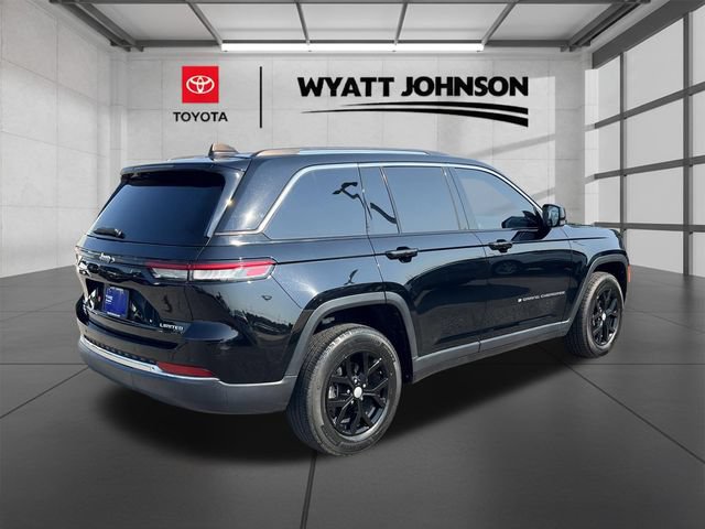 Used 2023 Jeep Grand Cherokee Limited AWD/4WD image 5