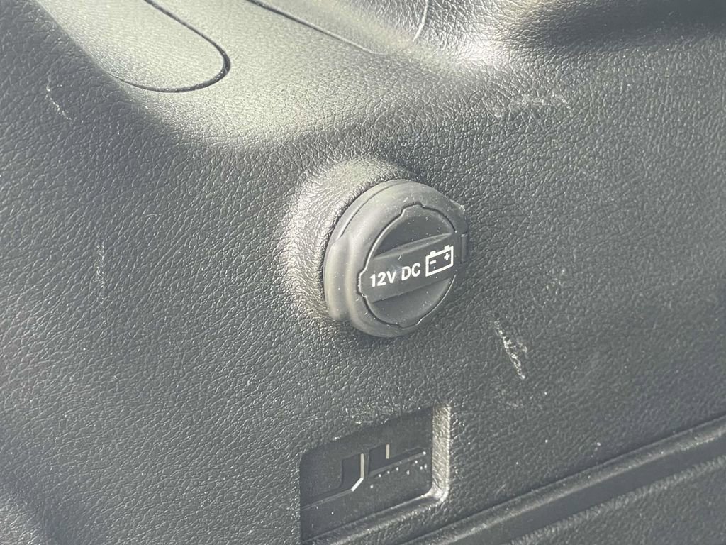 Used 2024 Jeep Wrangler Sahara image 24