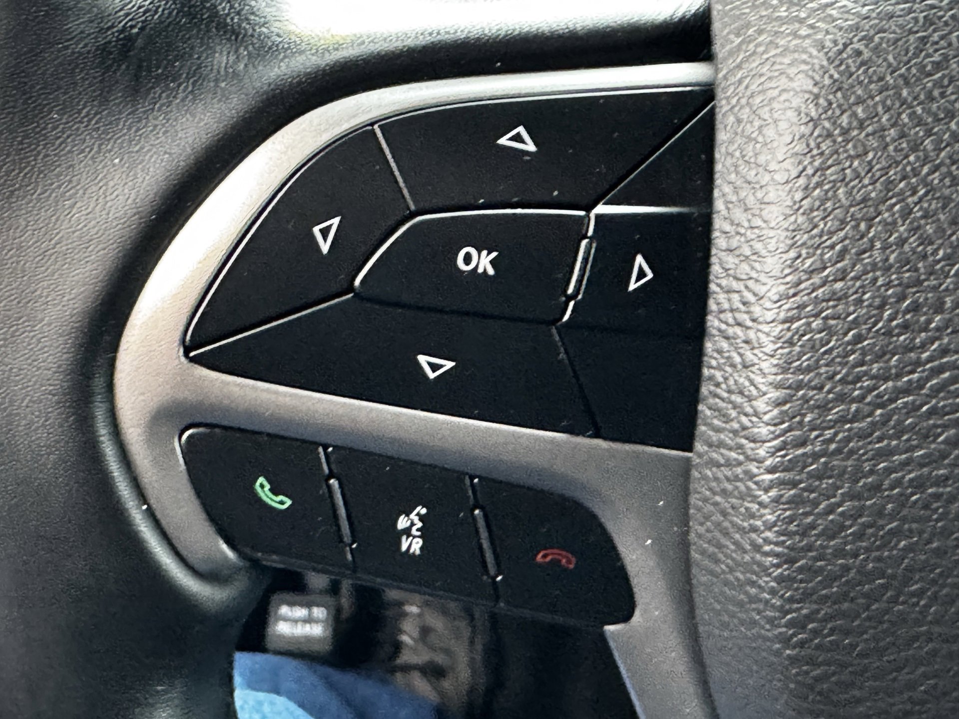 Used 2022 Jeep Grand Cherokee Altitude image 21