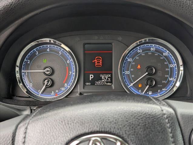 Used 2018 Toyota Corolla LE FWD image 11