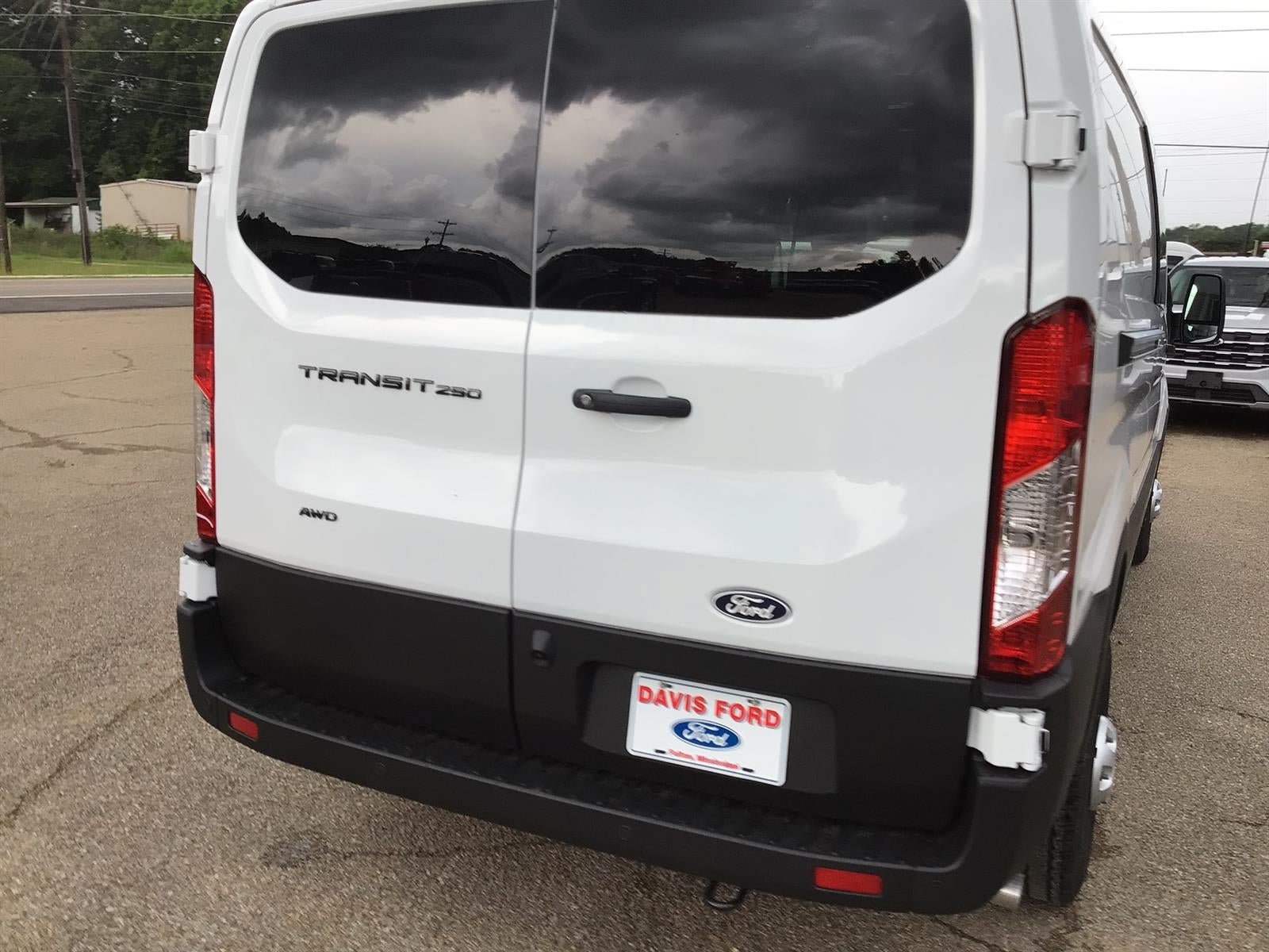 New 2026 Ford Transit 250 Low Roof AWD w/ Exterior Upgrade Package image 9