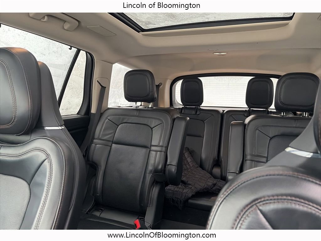 Certified 2021 Lincoln Aviator Reserve w/ Equipment Group 208A image 14