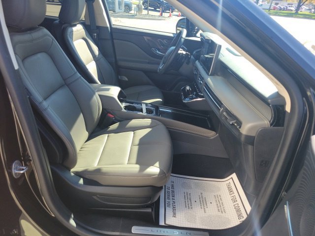 Certified 2024 Lincoln Corsair AWD w/ Equipment Group 101A image 27