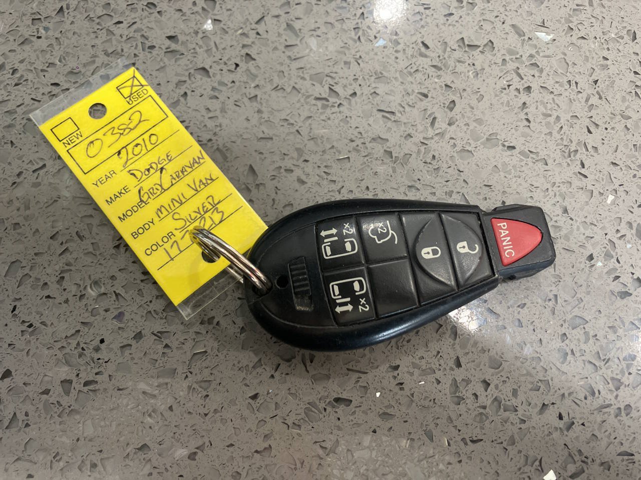 Used 2010 Dodge Grand Caravan SXT FWD image 21