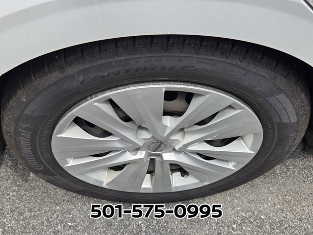 Used 2020 Nissan Sentra S w/ Lighting Package FWD image 3