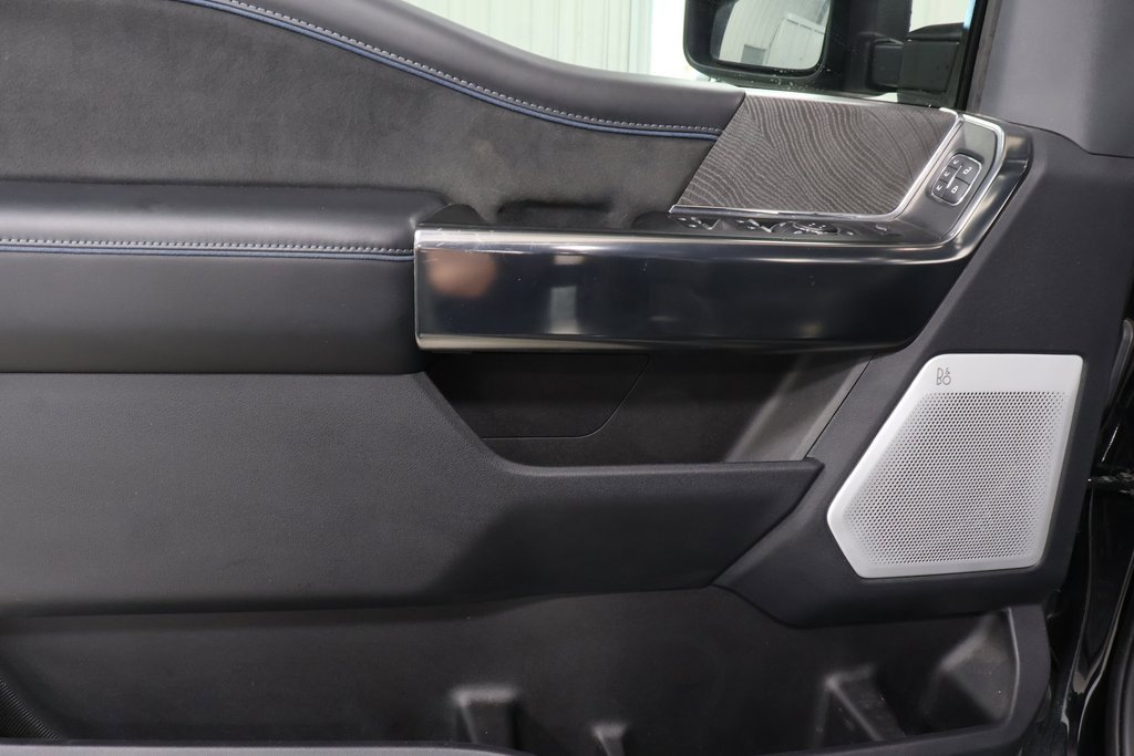 Used 2025 Ford F250 Platinum image 23