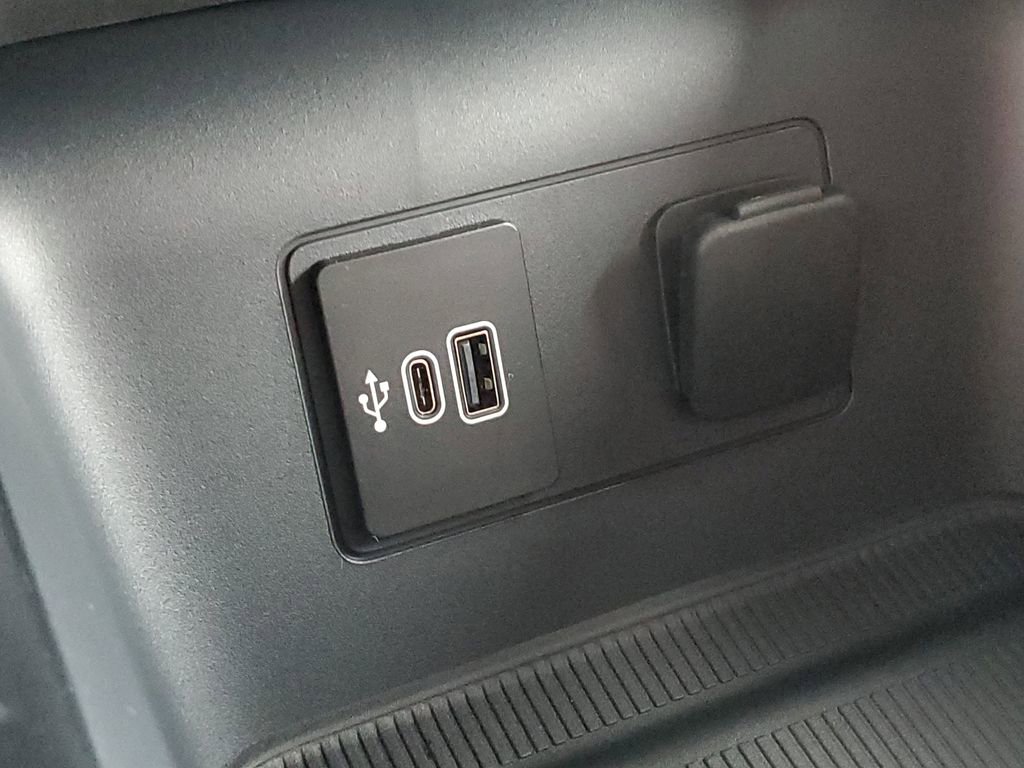 New 2026 Ford Explorer Active image 19