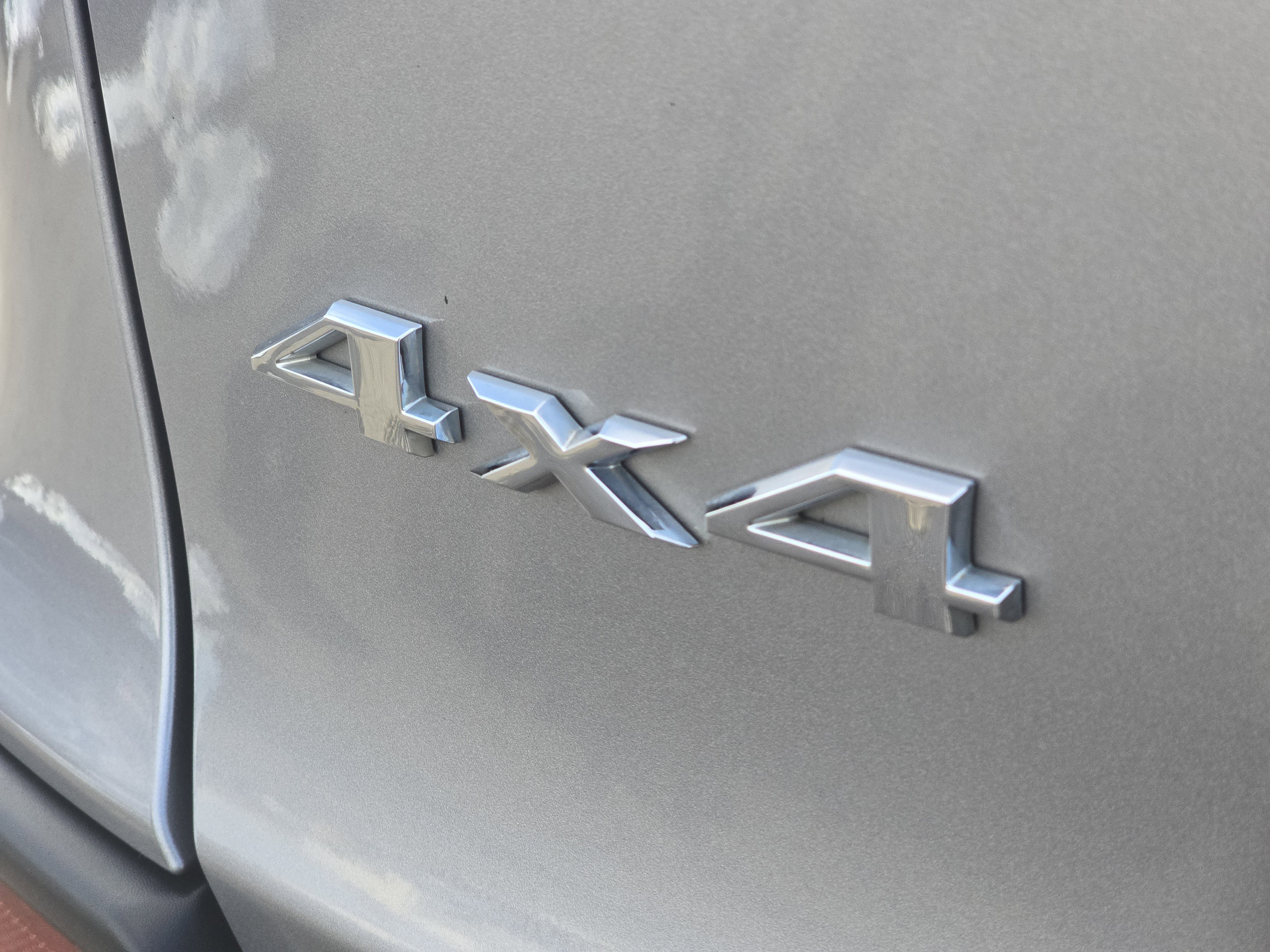 Used 2020 Jeep Cherokee Latitude Plus w/ Cold Weather Group image 10