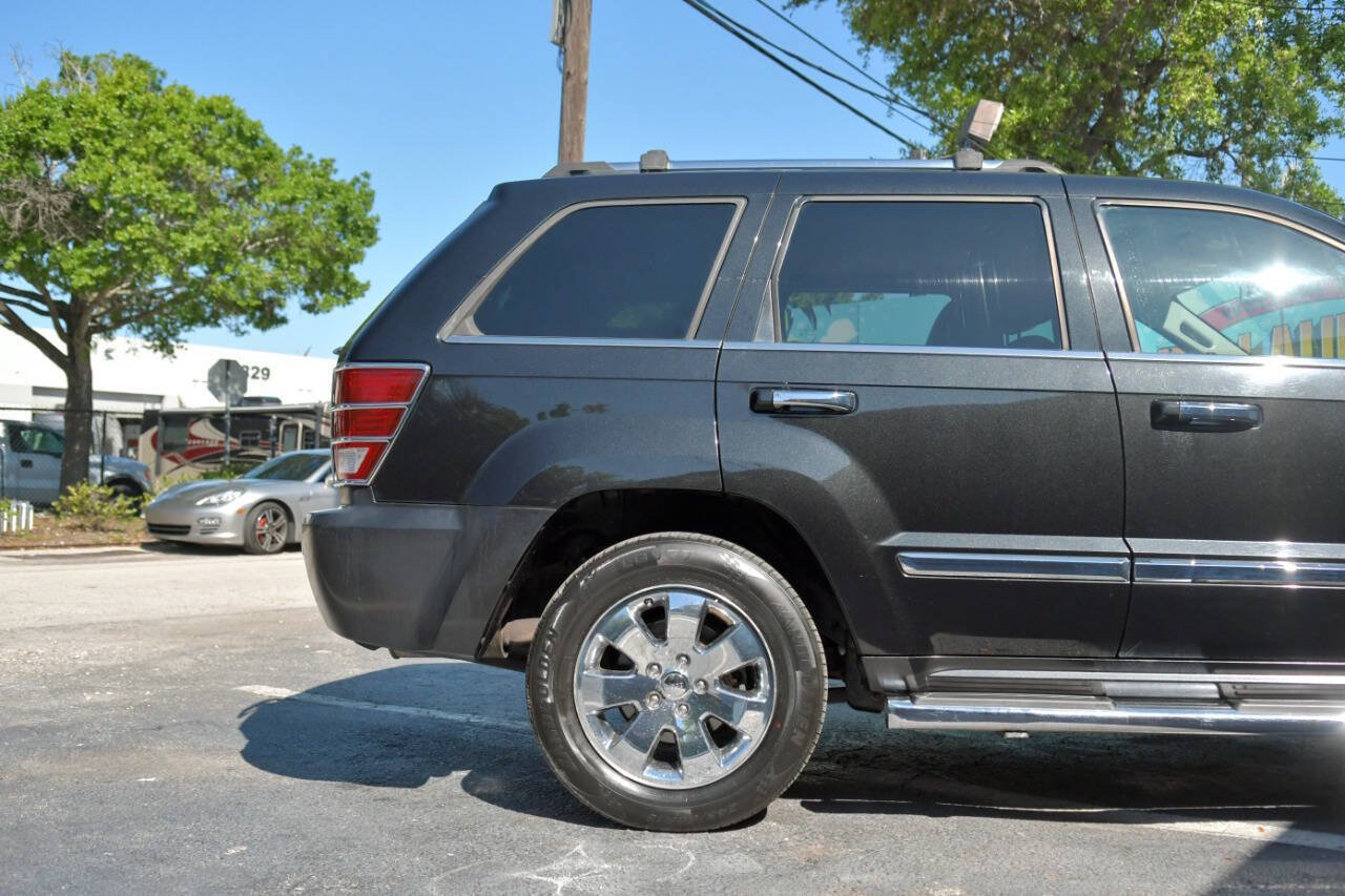 Used 2008 Jeep Grand Cherokee Overland w/ Mopar Chrome Edition Group AWD/4WD image 30