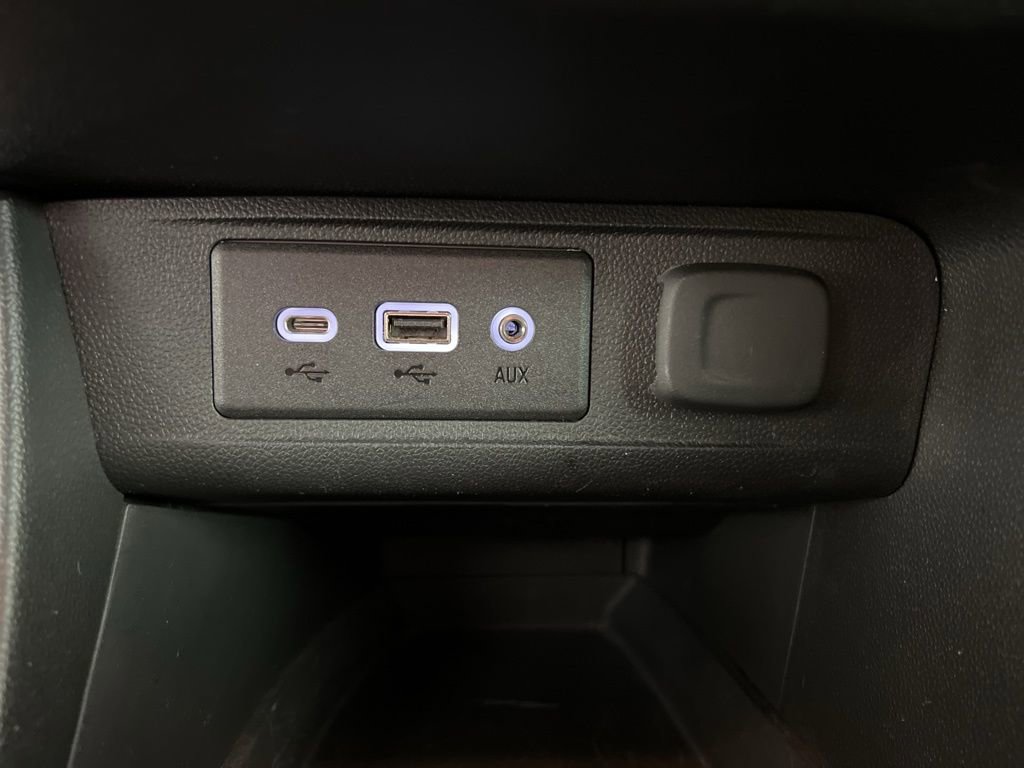Used 2021 Buick Encore GX Preferred AWD/4WD image 28