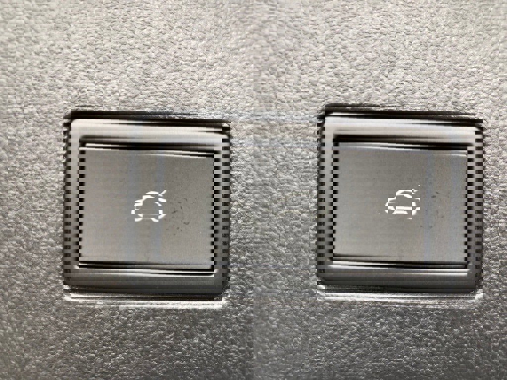 New 2025 Volkswagen Atlas SEL Premium R-Line image 37