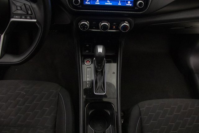 Used 2023 Nissan Kicks SV image 22